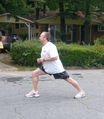 stretching-before-running